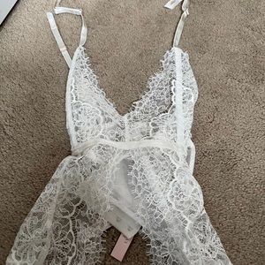 Victoria’s Secret Two Piece Briak Lace Garter Set